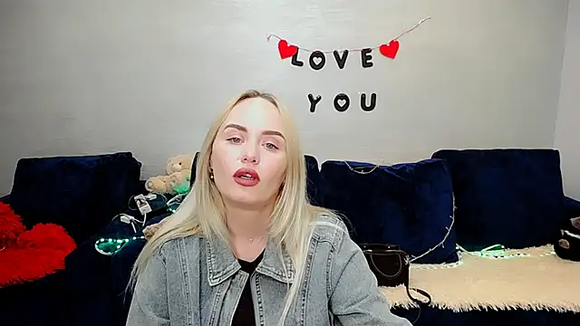 LiluMoon__ webcam