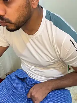 hot_boy8677 (Ask my age) - Make me hard