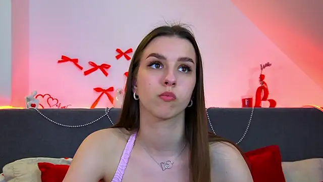 aliceatkins (F teen) - I'll do a leg show