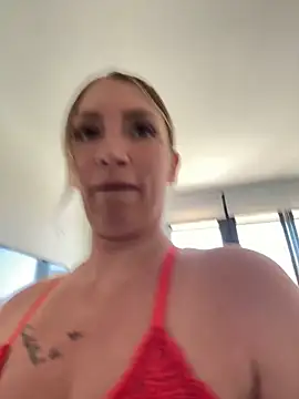 irina_k0valenk0 webcam