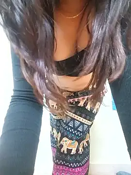 divyajaan4763 (F young) - Remove skirt