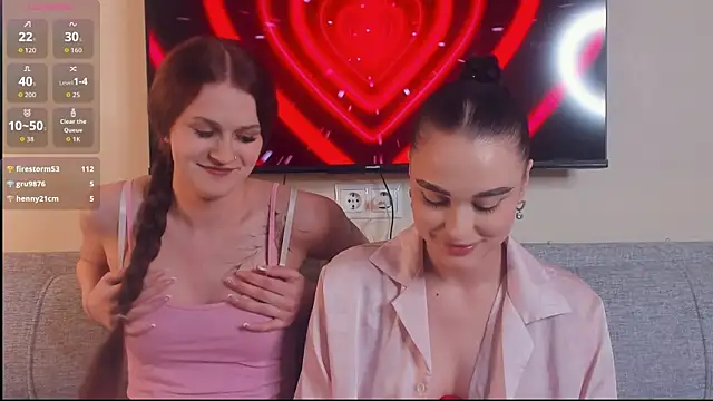 zofiasoshnik (F teen) - aww... suck our fingers closer