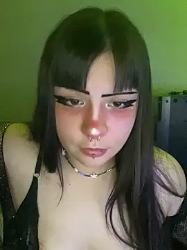 ugly_shinii99 webcam