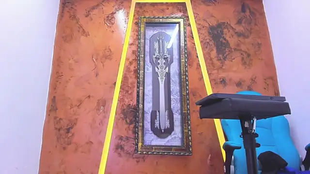 jhotonex2 (M twink) - show buttocks