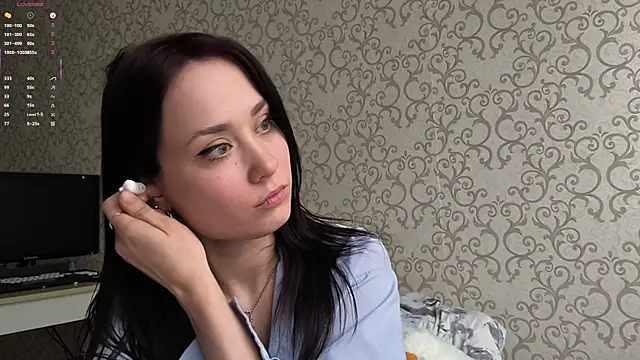 dinahzapalac (F young) - Massage my breasts