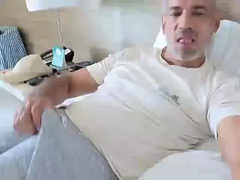 jackbigcock11 webcam