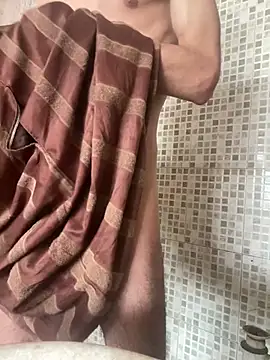 NchadeeQ_n7wiiiQ webcam