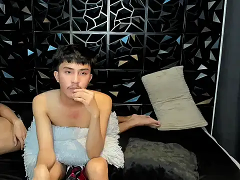 roberthugecock webcam