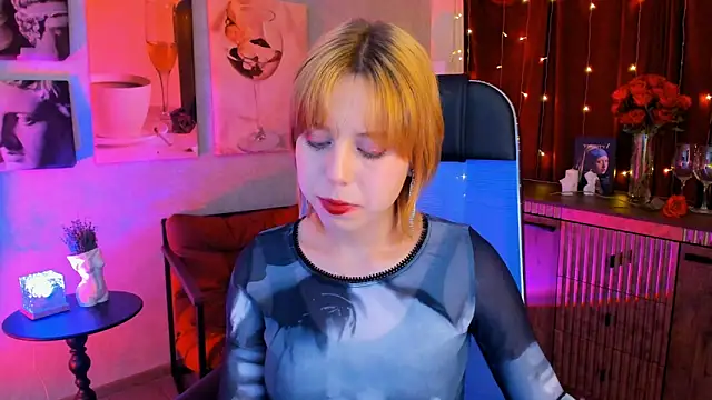 VivienneHebert webcam