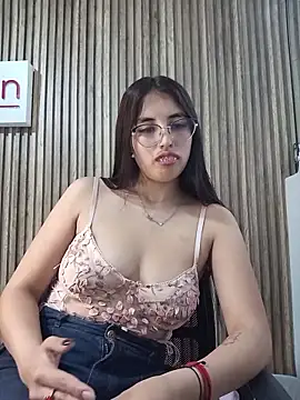 Valk_submissive webcam