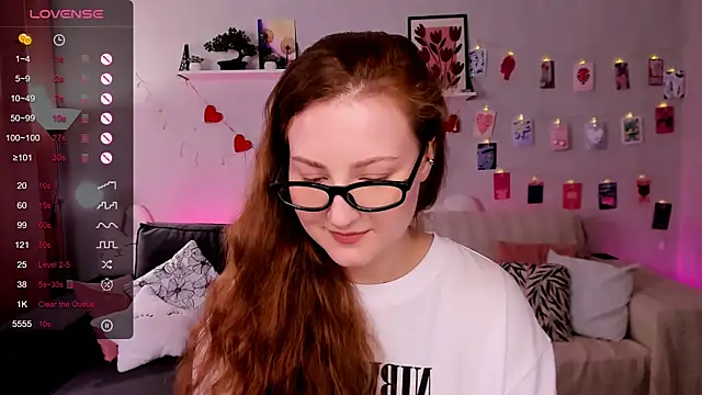 velvet_cherry_ webcam