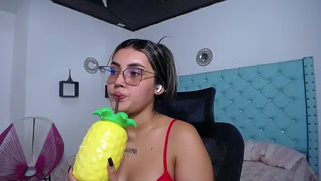 kathe-mills235 webcam