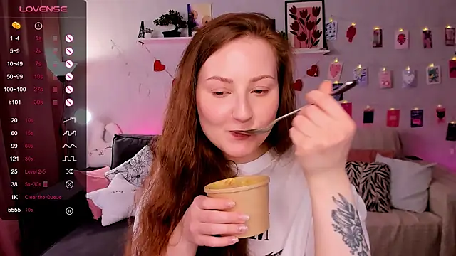 velvet_cherry_ webcam