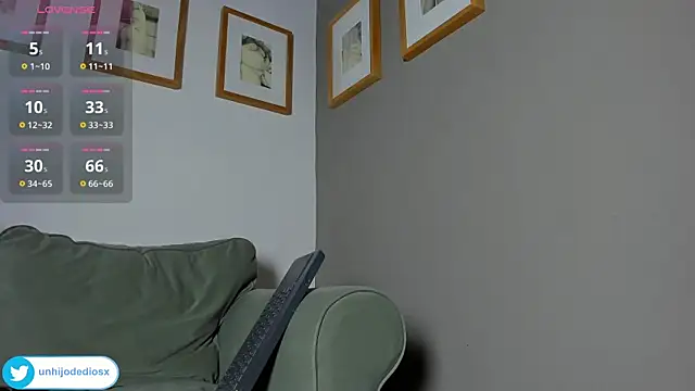 Ackerman_Eren_ live sex cam