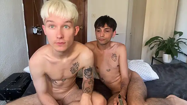 alphatwinks (G young) - CUM ON BLONDES FACE