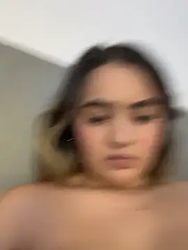 Antonella_Julieta webcam