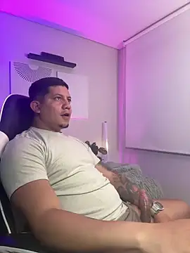 _robertobaggioo webcam