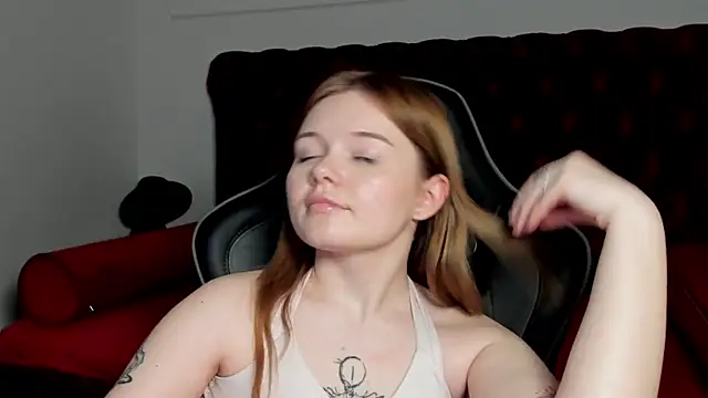 ElinaVale live sex cam