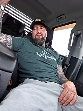 Beardedtattood webcam