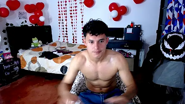 freddy_romas webcam