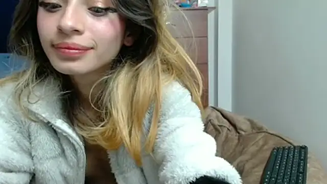 KratosAfroditacs webcam