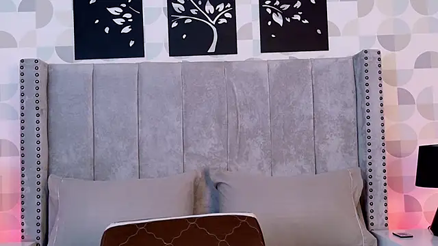 natasha_moreno webcam