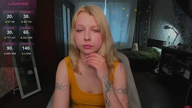 yourlovelyeve webcam