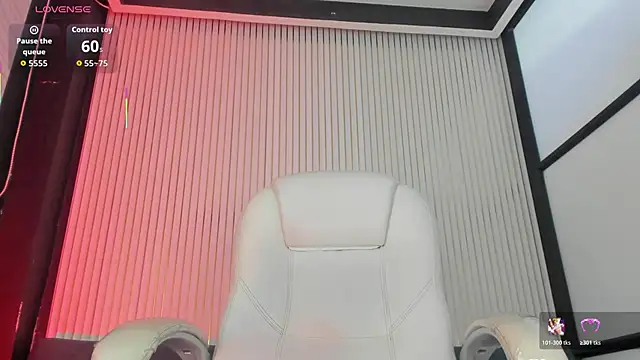 lorraineHunter webcam