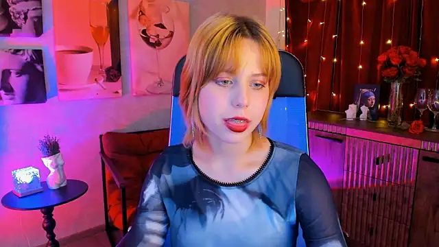 VivienneHebert webcam