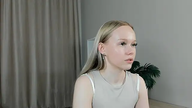 MadieTrajillo webcam