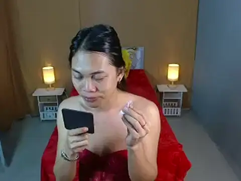 Majesticaaurax webcam