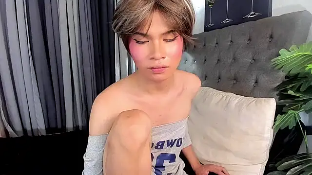 delightfulasianhugecock webcam