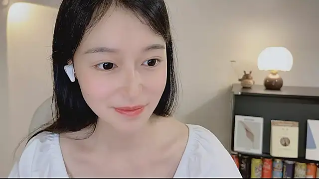 Onechestnut live sex cam