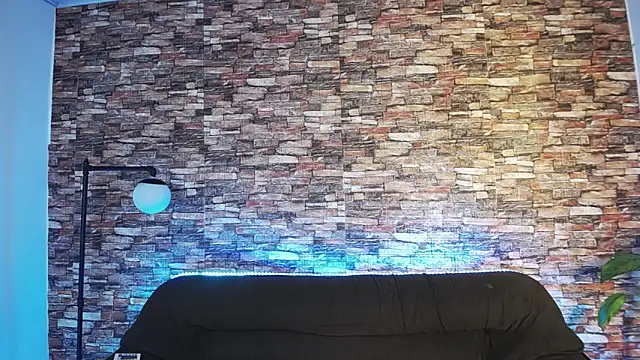 sweetbloomcs (F teen) - squirt 💦😈