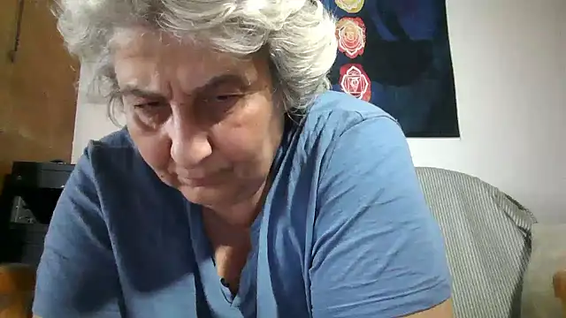 ExquisiteMature webcam