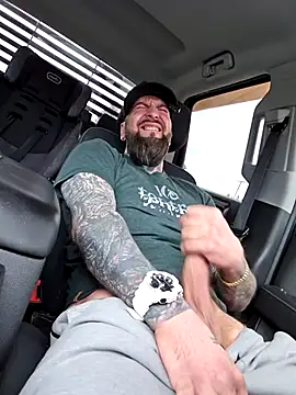 Beardedtattood live sex cam