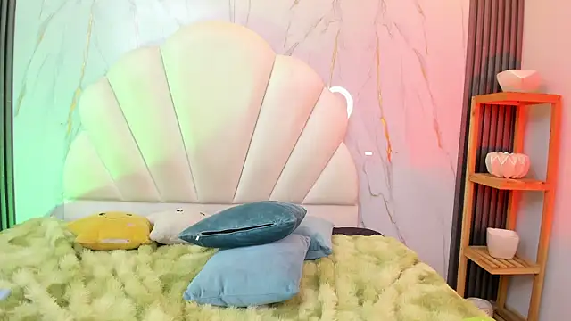 AliiceWonderland_ webcam