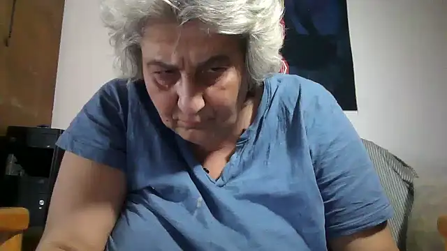 ExquisiteMature webcam