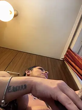 Hotmomcheckk_ - Cams en Vivo