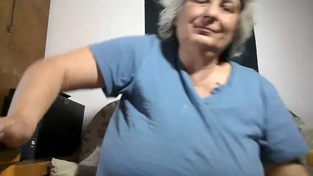 ExquisiteMature webcam