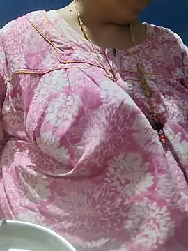 tamilthanushri webcam