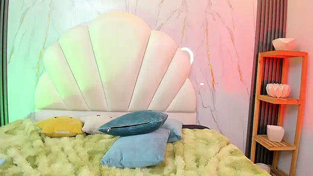 AliiceWonderland_ webcam