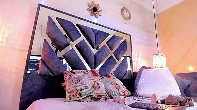 annie_vega17_ webcam