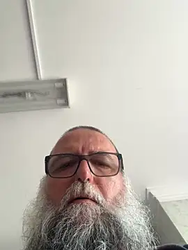 noitelivre (M mature) - Get naked