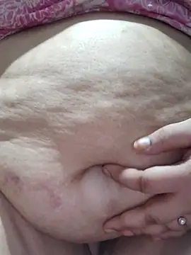 tamilthanushri webcam