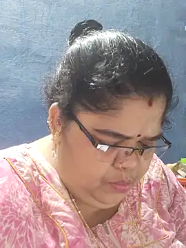 tamilthanushri webcam