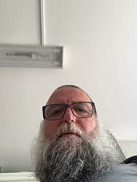 noitelivre (M mature) - Get naked