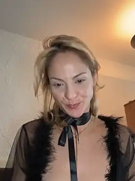 missdaisydiamond777 webcam