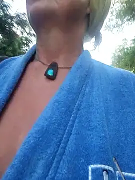 Webcam Model (Hot-Muci)  is live.Free join now!