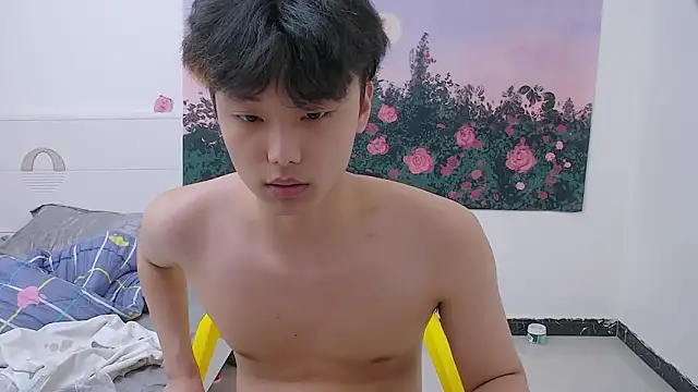 icecream-002's live cam